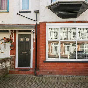  Apartment Cosy Coastal Let United Kingdom
